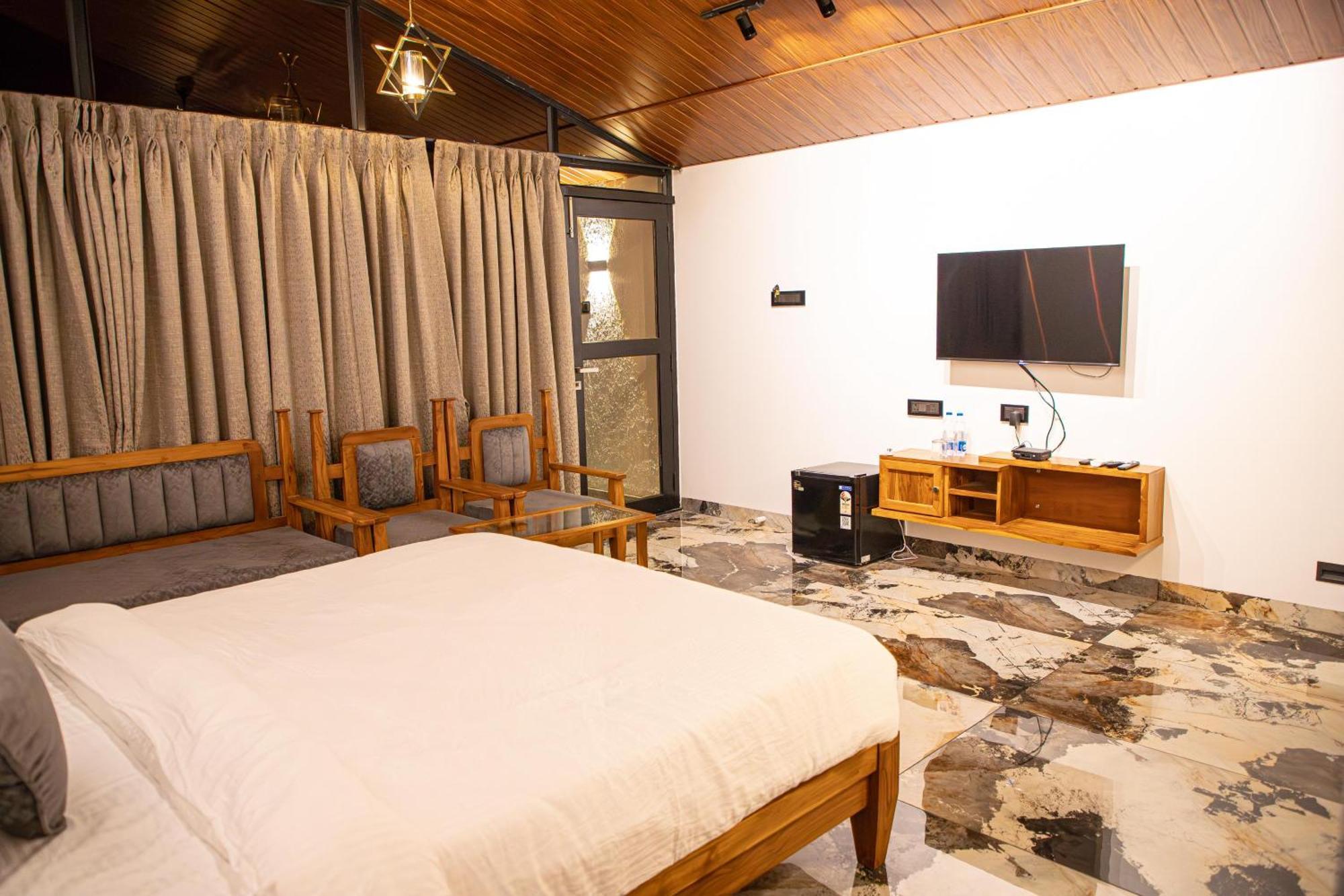 White Sand Beach Resort Kondivali 外观 照片
